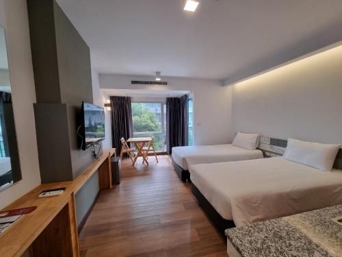 The Key Point Hotel0