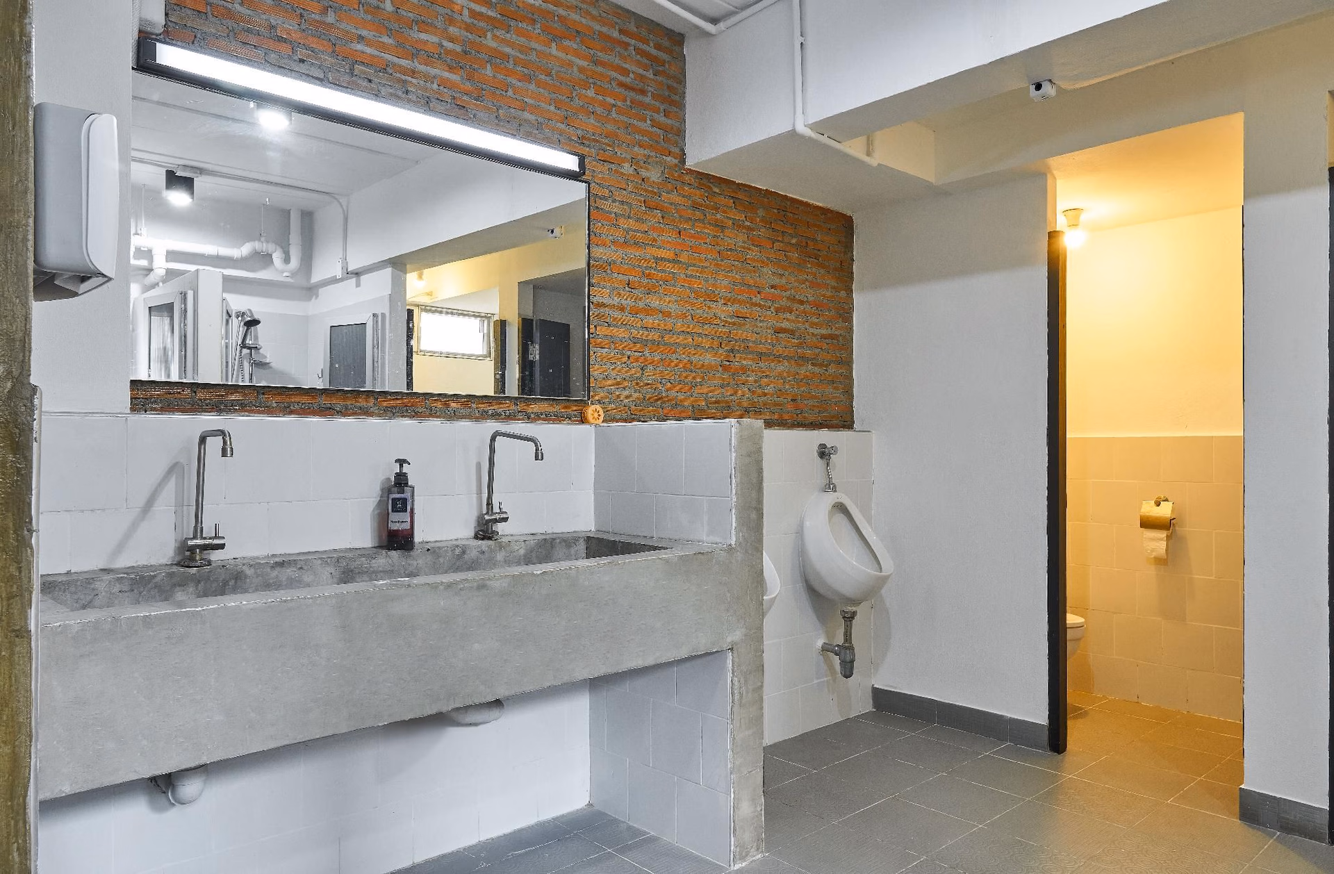 G5 hostel Bangkok4