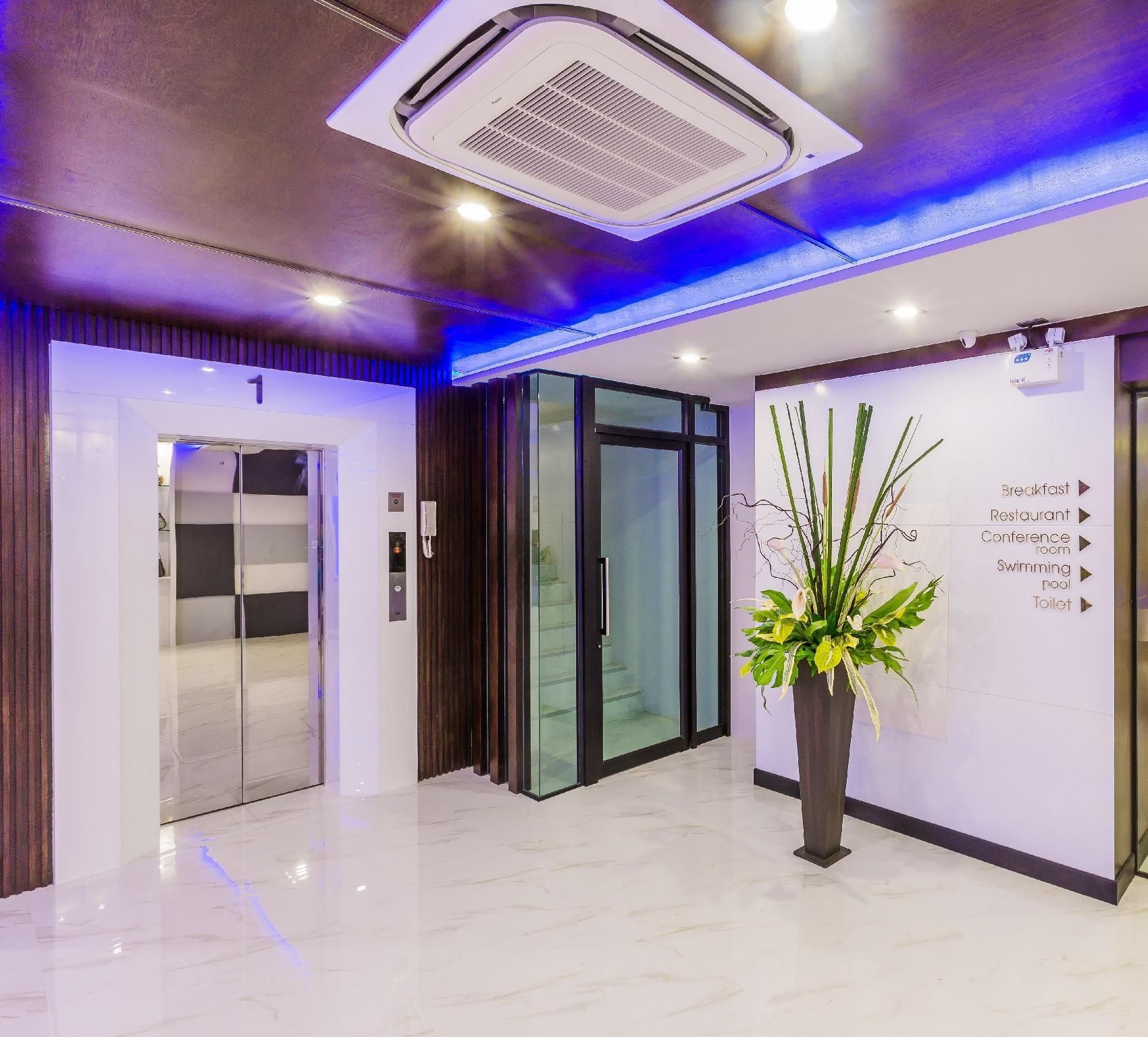 โรงแรมริเวอร์ ฟร้อนต์ กระบี่ (River Front Krabi Hotel)4