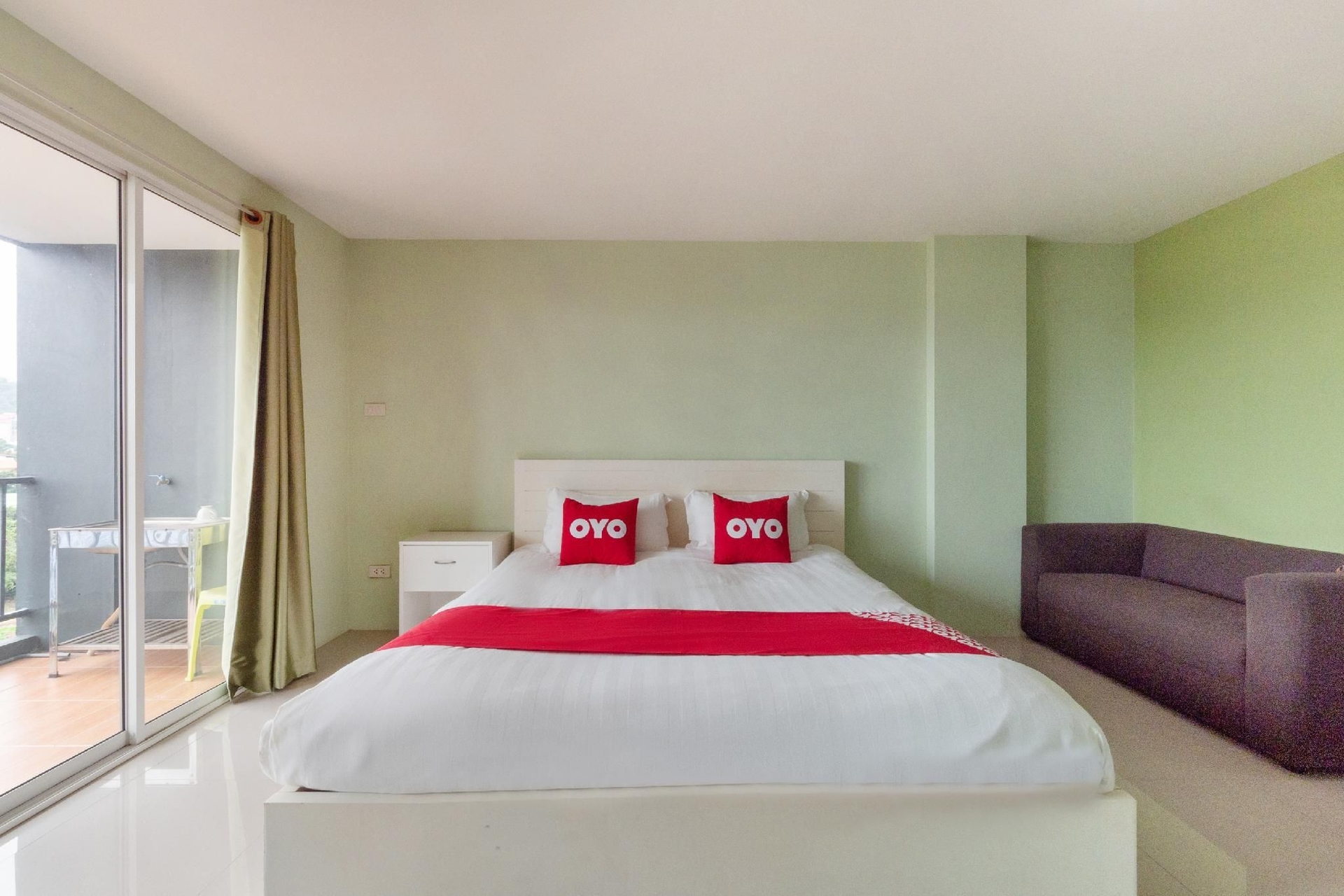 วี เพลส อพาร์ตเมนต์ (V Place Apartment)2