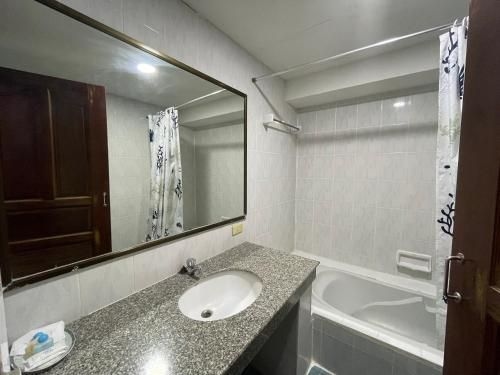 ซิลเวอร์แซนด์ วิลล่า โฮเทล (Silversand Villa Hotel)3
