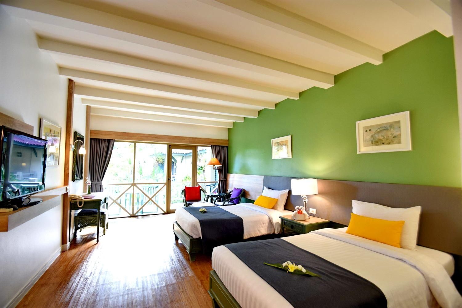 เนเชอรัล ปาร์ค รีสอร์ท (Natural Park Resort)0