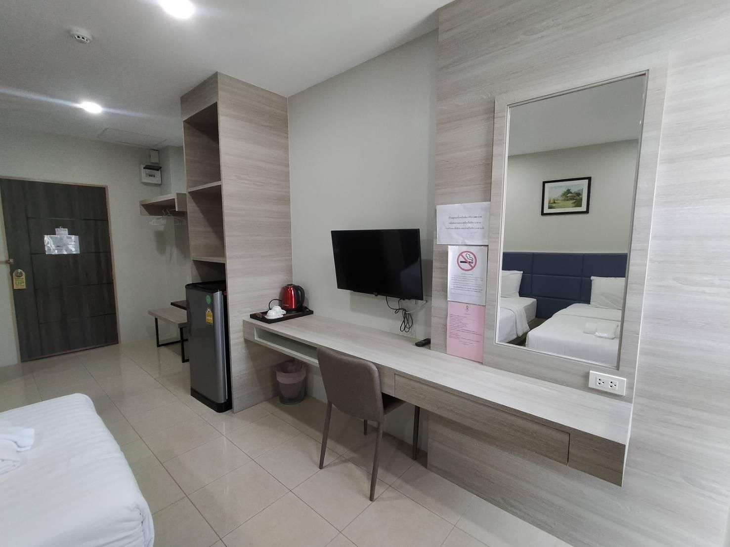 สัตหีบ 9 บูทิก โฮเต็ล (Sattahip 9 Boutique Hotel)0