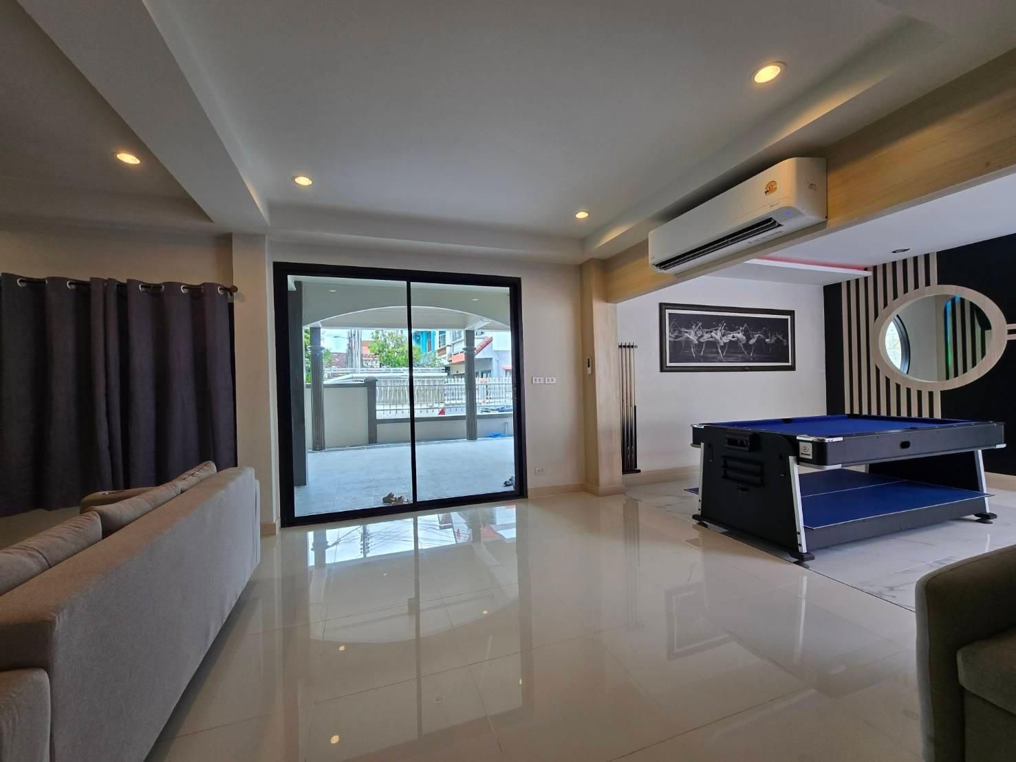 แอลเอชซี โฮเทล แอนด์ รีสอร์ต (LHC HOTEL AND RESORT)4