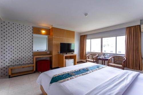 โรงแรมสาธิต แกรนด์วิว (Satit Grand View Hotel)3
