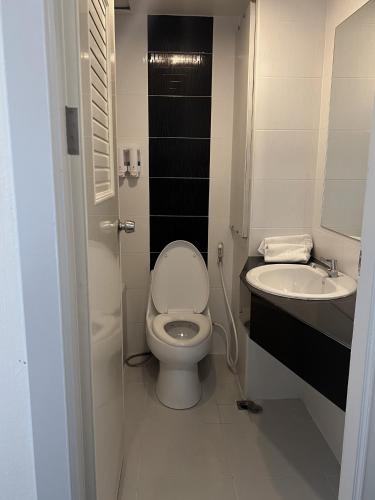 Merlin Grand Hotel3