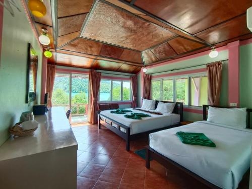 พีพี วิวพอยต์ รีสอร์ต (Phi Phi View Point Resort)1
