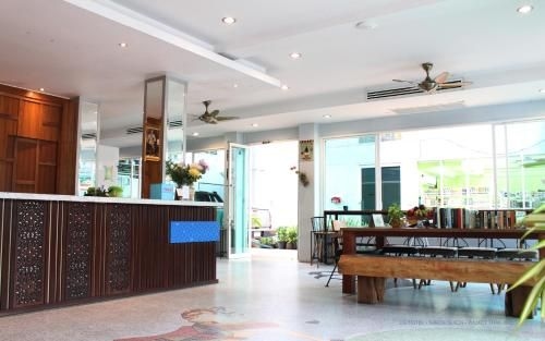 โรงแรมออน ภูเก็ต (ON Hotel Phuket)2