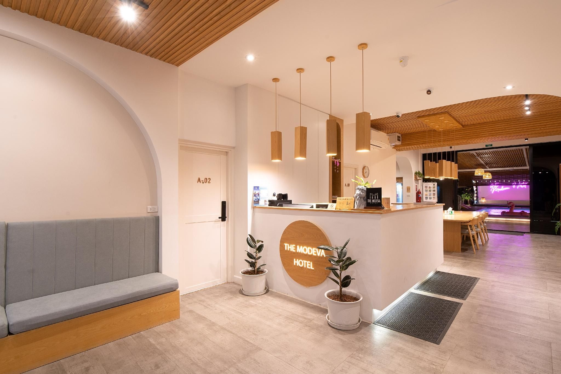 โรงแรมโมเดวา (The Modeva Hotel)2