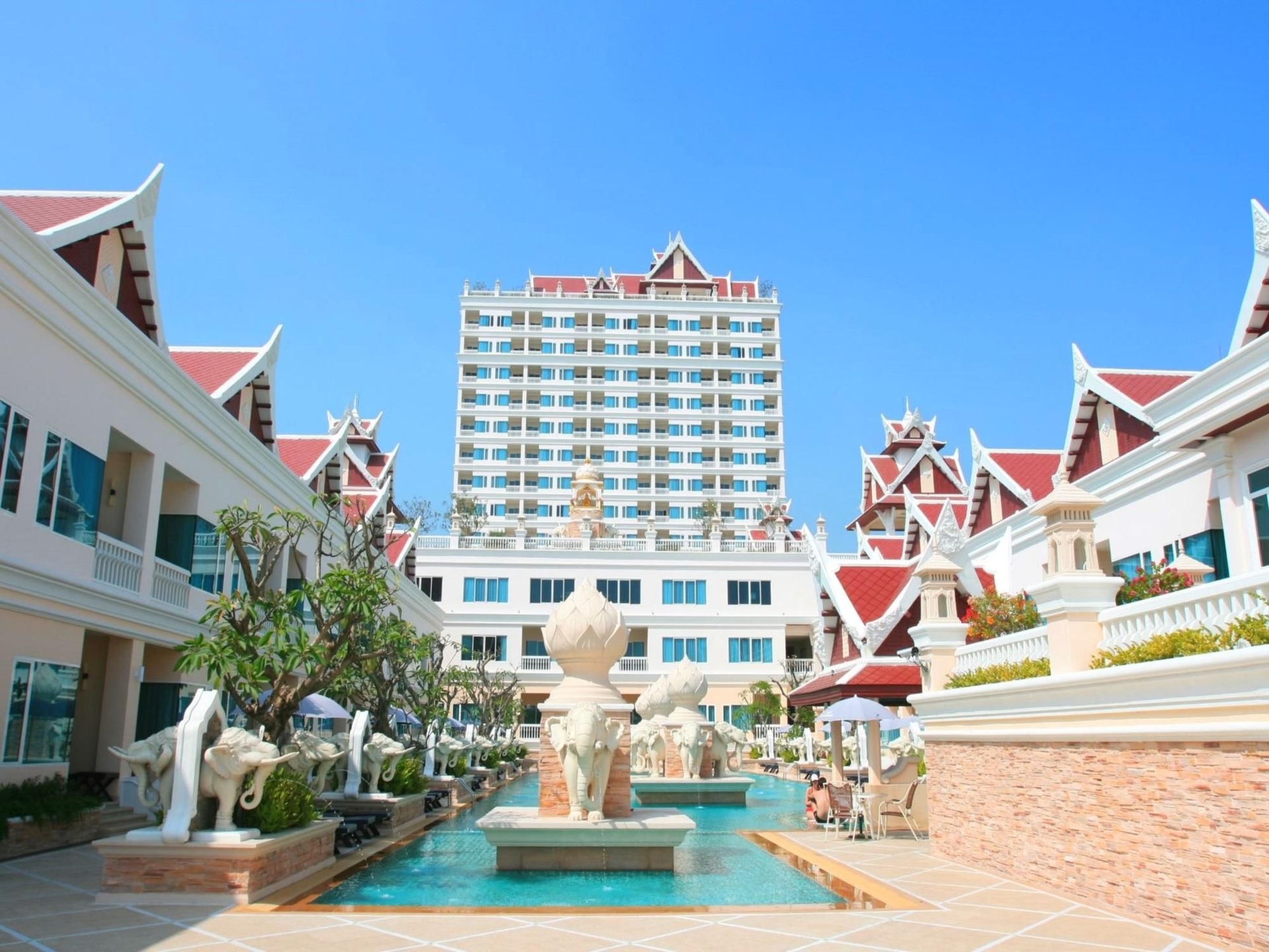 แกรนด์ แปซิฟิค ซอฟเฟอริน รีสอร์ต แอนด์ สปา (Grand Pacific Sovereign Resort & Spa)0