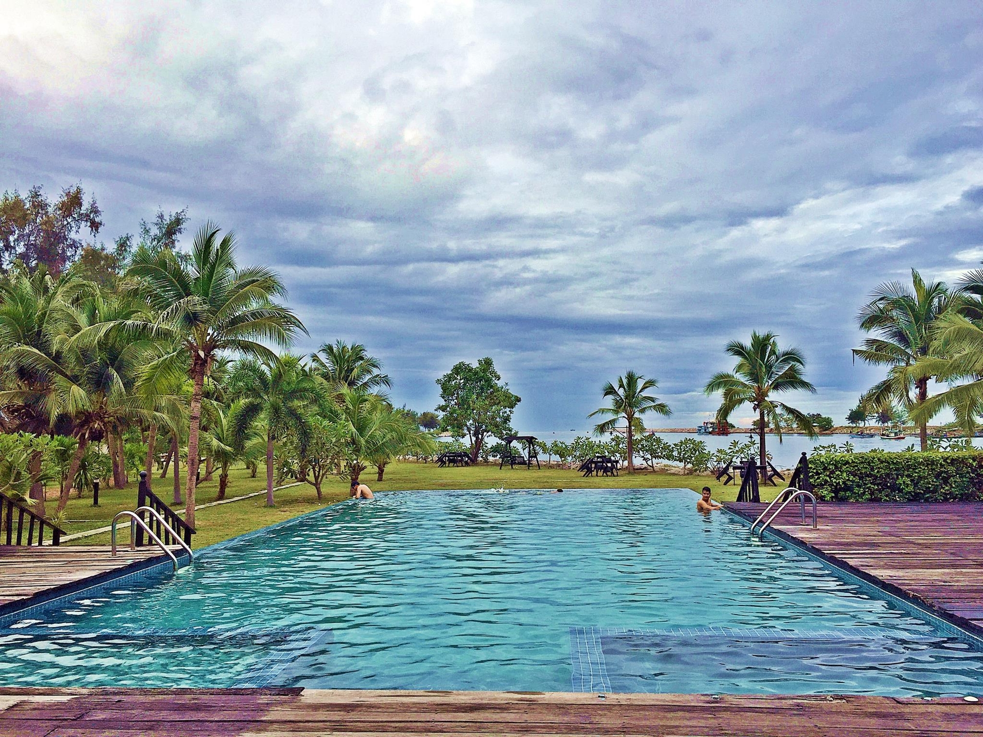 ลาวาณา เอสเคป บีช รีสอร์ท (Lawana Escape Beach Resort)4