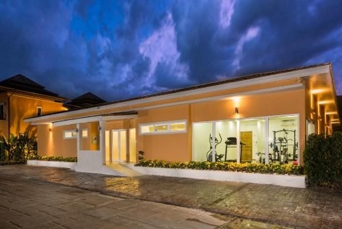 ซันเซ็ต เอมิลี วิลลา แอนด์ รูม (Sunset Emily Villas & Rooms)0