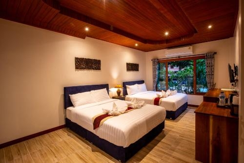 ไนซ์ บีช รีสอร์ต (Nice Beach Resort)0