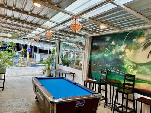 Eclipse Hostel and Bar4