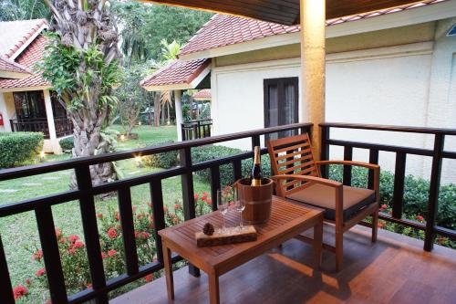 อควาวานา หาดริ้น รีสอร์ต (Aquavana Haad Rin Resort)0