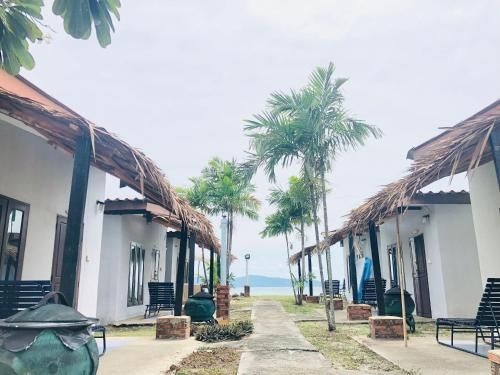 เดอะ รีแล็กซ์ รีสอร์ต (The Relax Resort)1