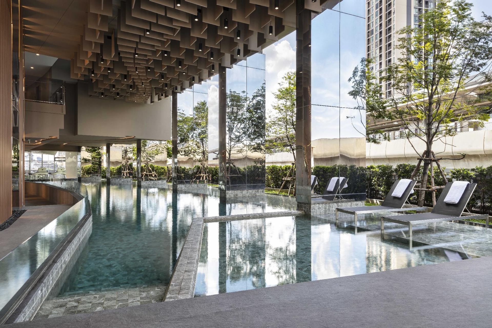 Oakwood Suites Tiwanon Bangkok1