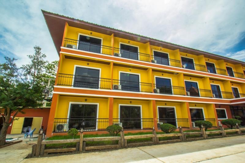 โรงแรมมาลาดี (Maladee Hotel)1