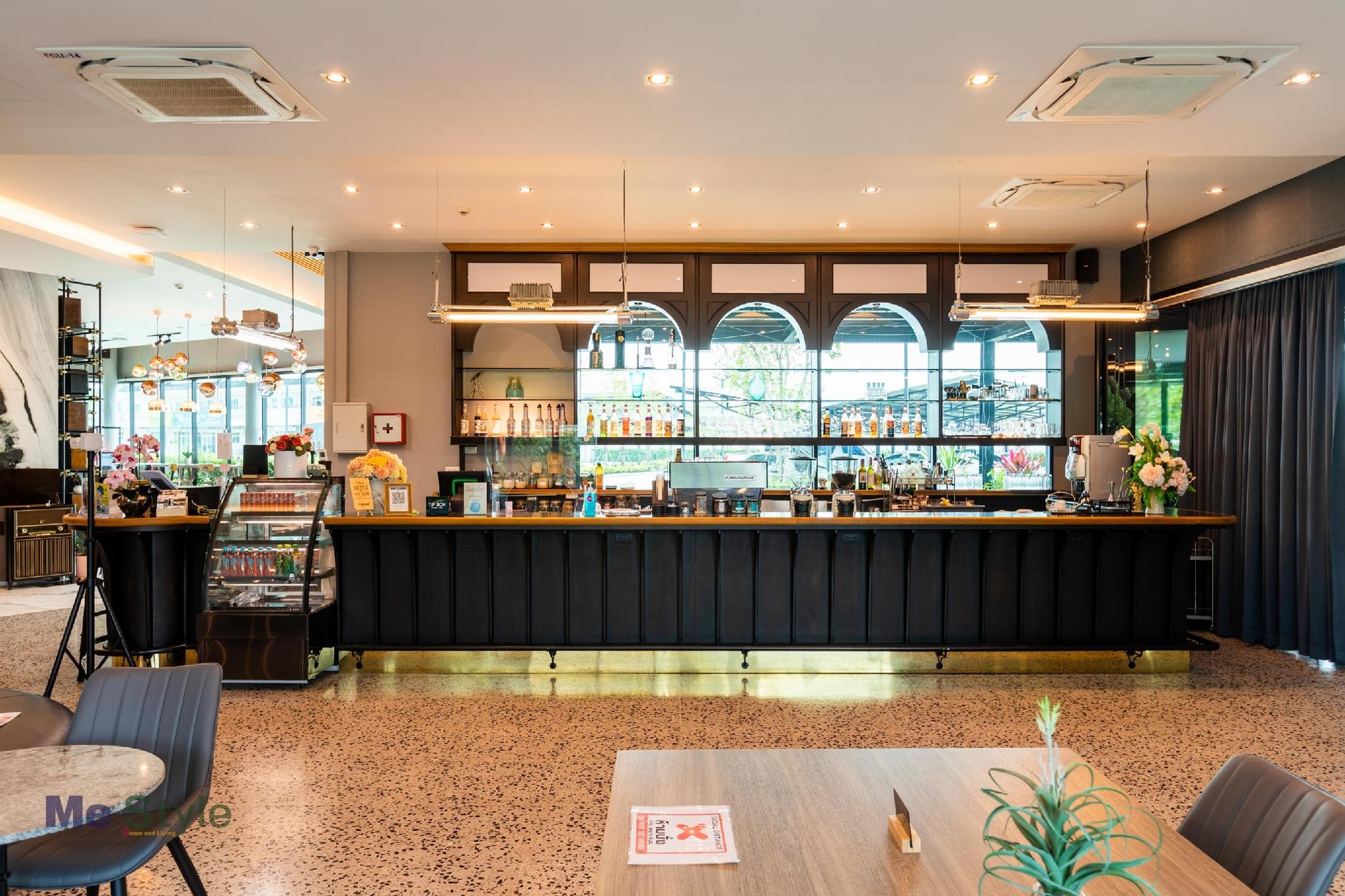 โรงแรมสการ์เลท (Hotel Scarlett)2