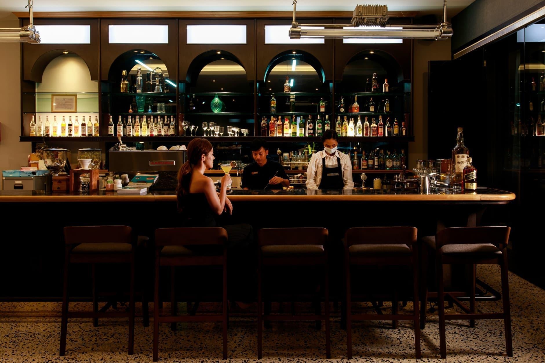 โรงแรมสการ์เลท (Hotel Scarlett)0