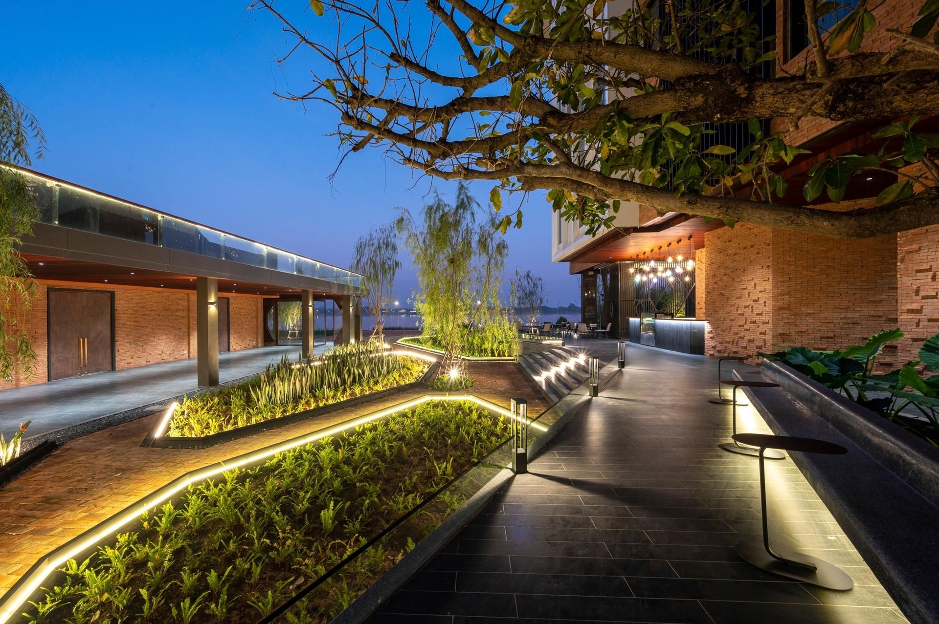 เวลาดี นครพนม (VELA Dhi Nakhon Phanom)4