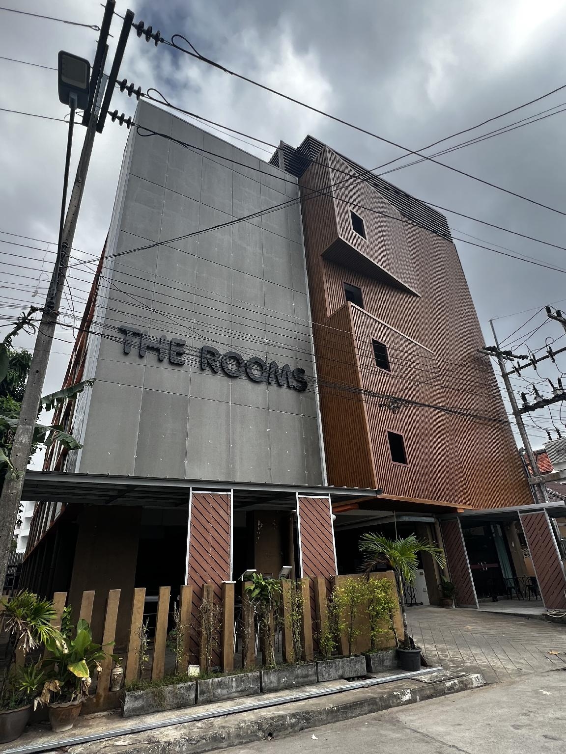 เดอะ รูม เรสซิเดนซ์ (The Rooms Residence)0