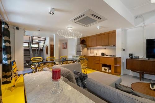 พริบพรี ลักชัวรี พูลวิลล่า (Phrip Phri Luxury Pool Villas)4