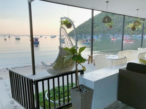 อ่าวน้อย เบย์ รีสอร์ต (Aownoi Bay Resort)4