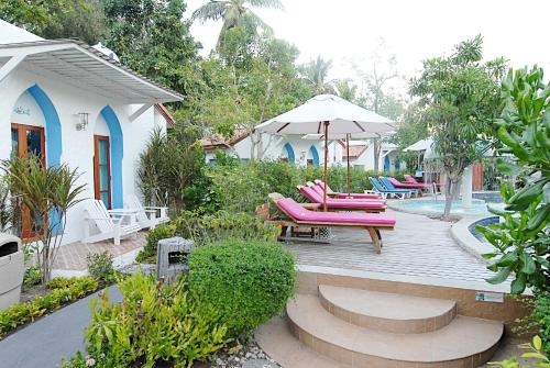 บ้านมนตราบีช รีสอร์ท-บ้านกรูด (Baan Montra Beach Resort - Bankrut)4