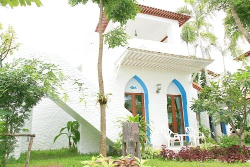 บ้านมนตราบีช รีสอร์ท-บ้านกรูด (Baan Montra Beach Resort - Bankrut)3