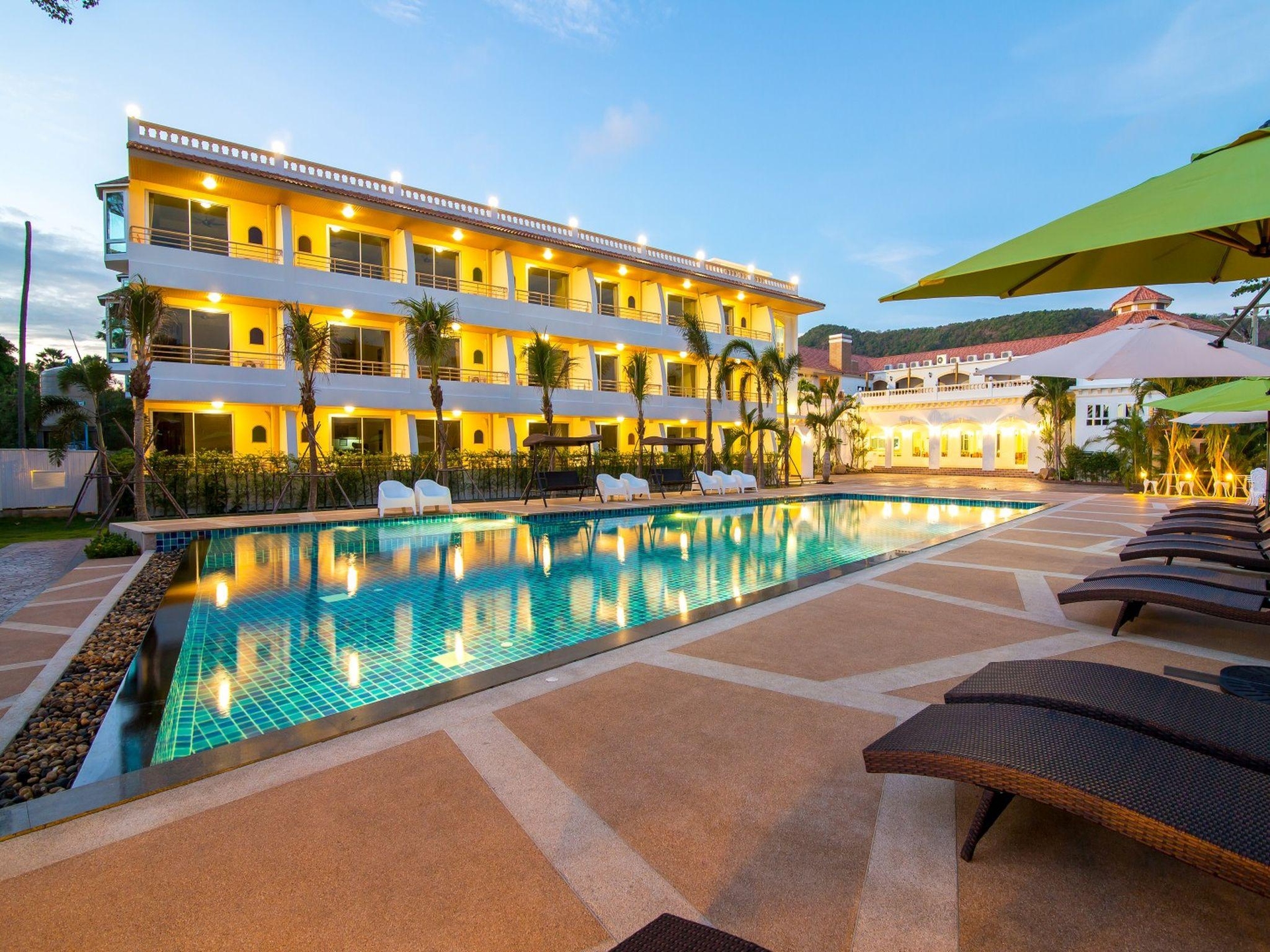 Villa Blanca Hotel and Restaurant3