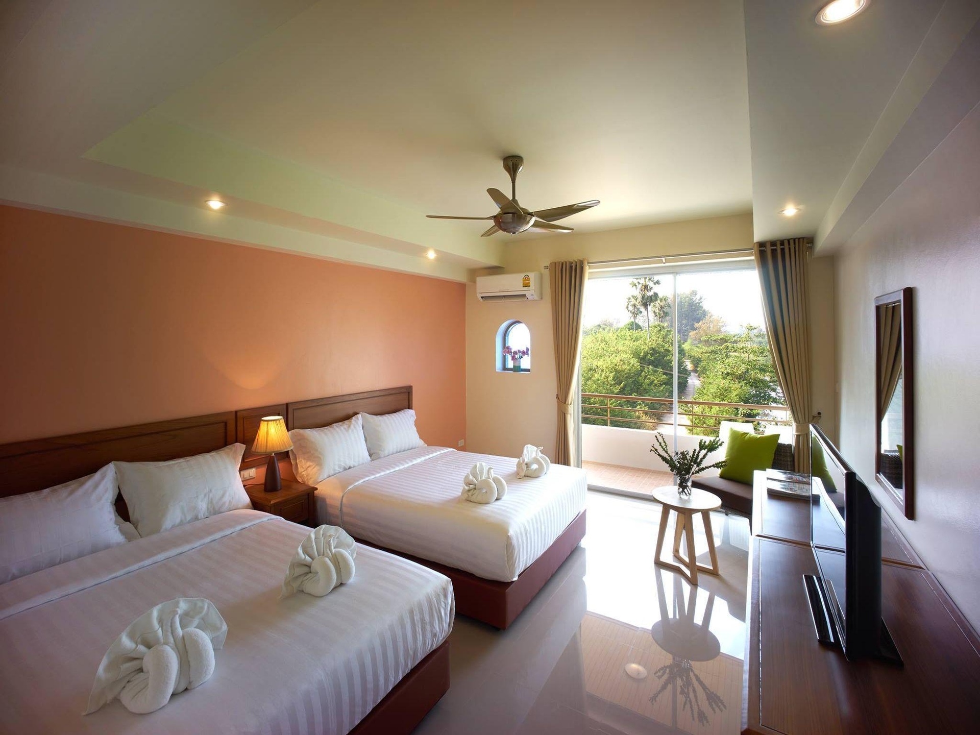 Villa Blanca Hotel and Restaurant2