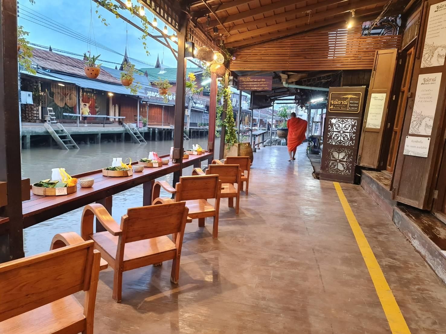 Thanicha Resort1