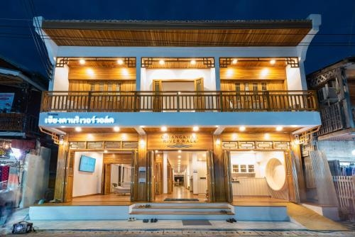 Chiangkhan River Walk Hotel0