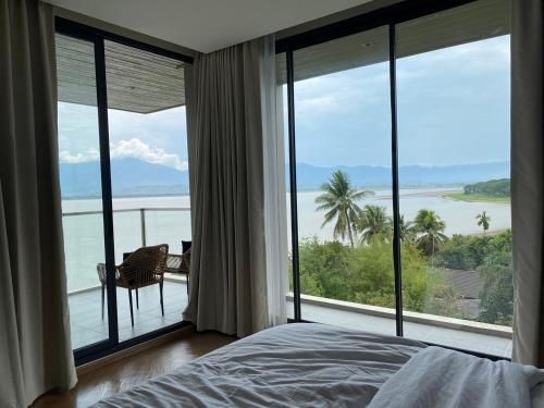 เอ็มทู โฮเทล วอเตอร์ไซด์ (M2 Hotel Waterside)1