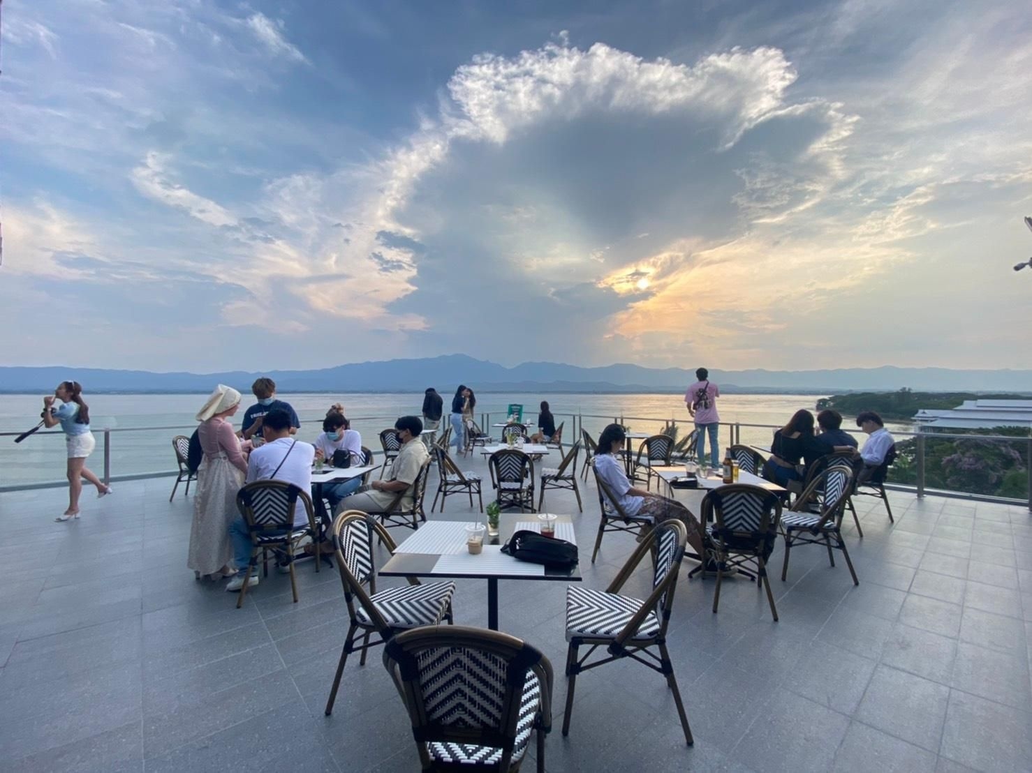 เอ็มทู โฮเทล วอเตอร์ไซด์ (M2 Hotel Waterside)4