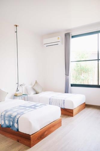 สมอลล์ ทาวน์ โฮสเทล (Small Town Hostel)0