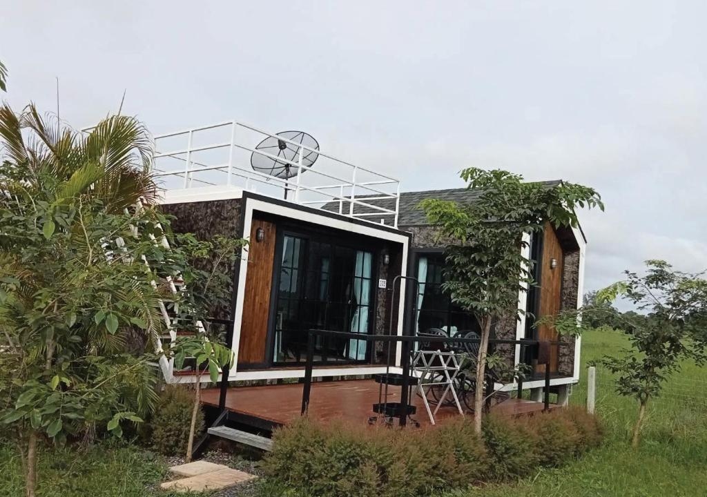 ไฮครีกรีสอร์ต (Hi Creek Resort)2