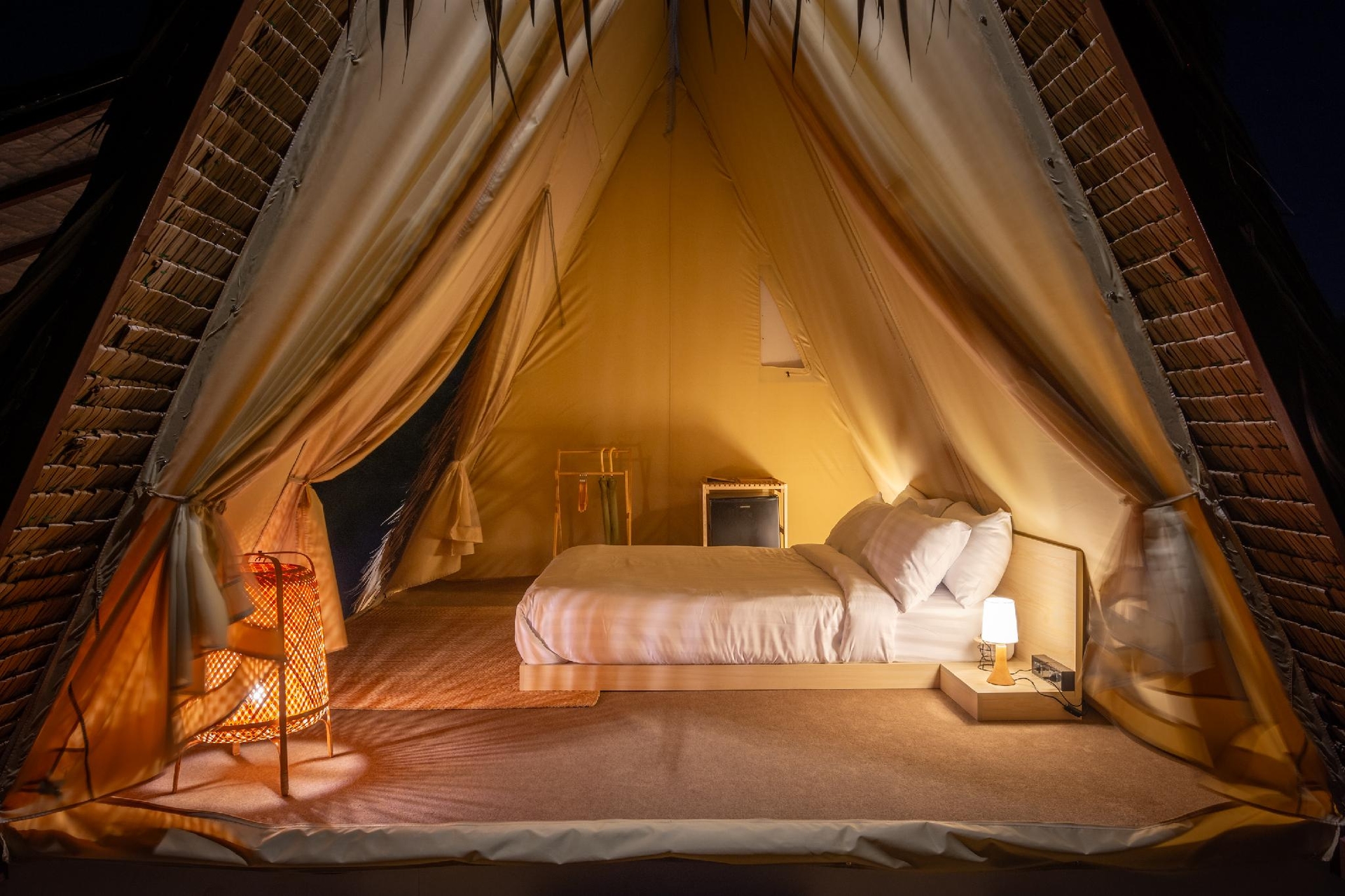 แค้มป์ เคย์ลาร์  ครอส์ต้า (Camp Cayla Coasta)2