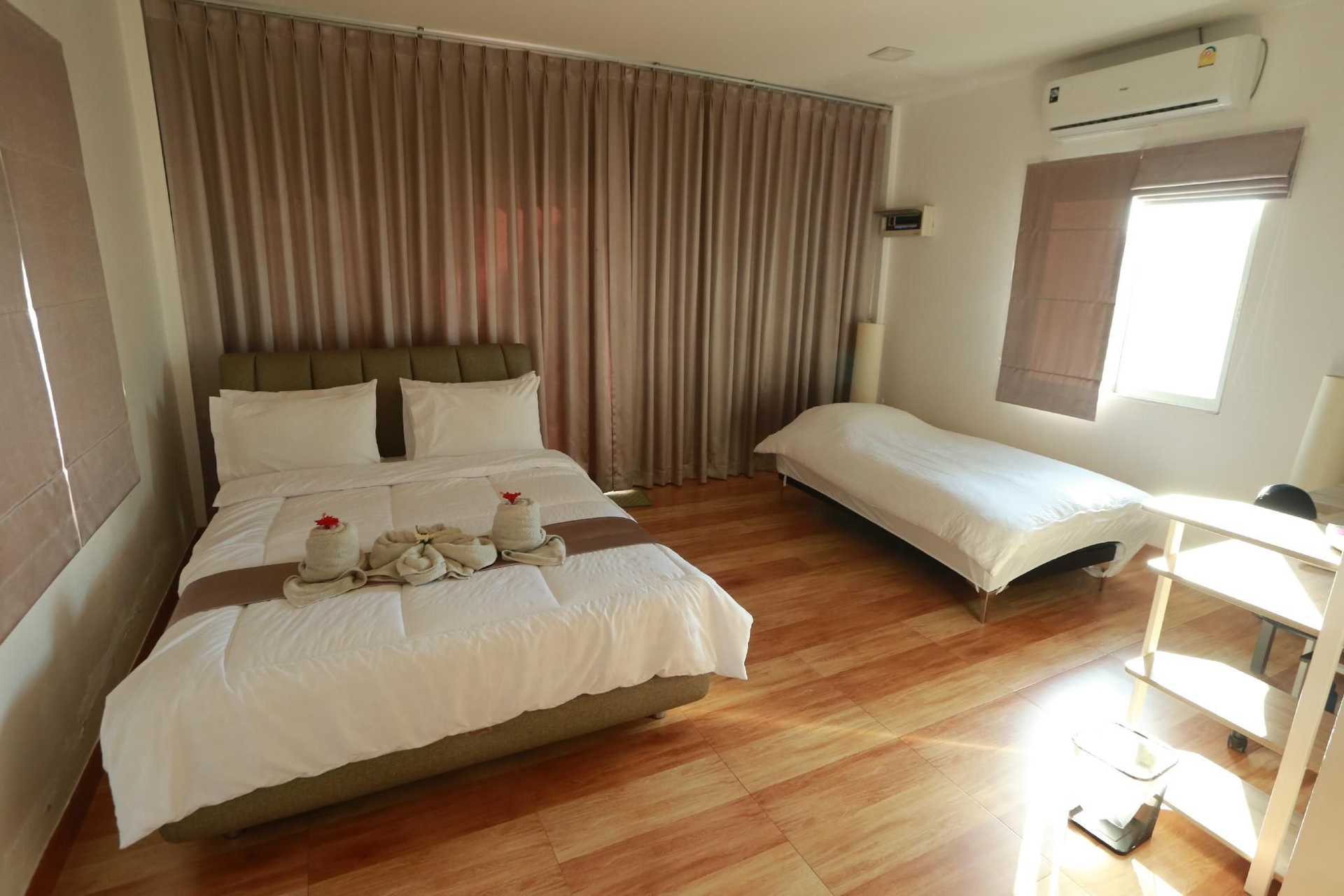ขุมทรัพย์ โฮเทล (Schatz Hotel)4