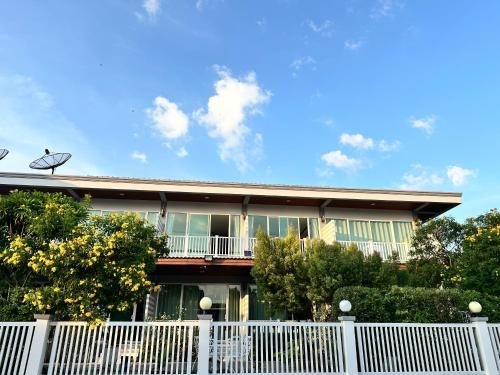 รูม เกาะล้าน รีสอร์ท 2 (Room Kohlarn Resort 2)0