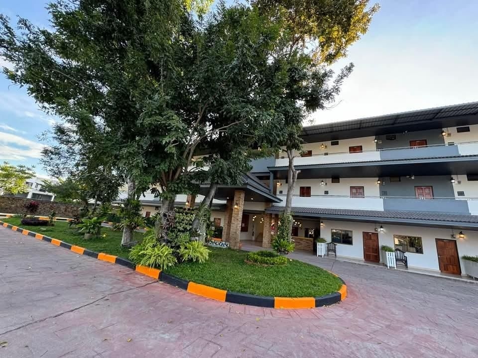 นัมเบอร์วัน พาราไดซ์ รีสอร์ท แอนด์ ซาวน่า (No1. Paradise Resort and Sauna)1
