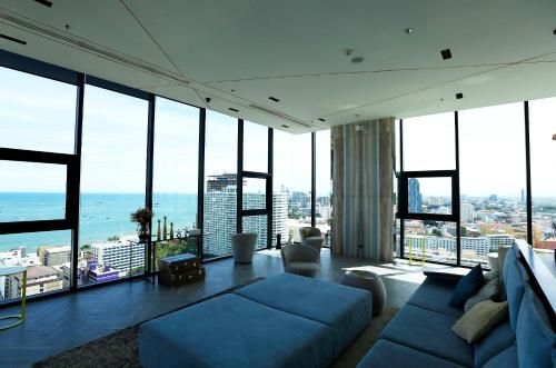 LLX condo@THE BASE   cityview&sea view1