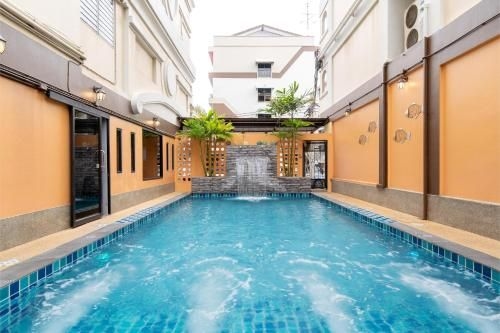 พีพาร์ค โฮเทล ใกล้โรงพยาบาลยันฮี (P Park Hotel near Yanhee Hospital)1