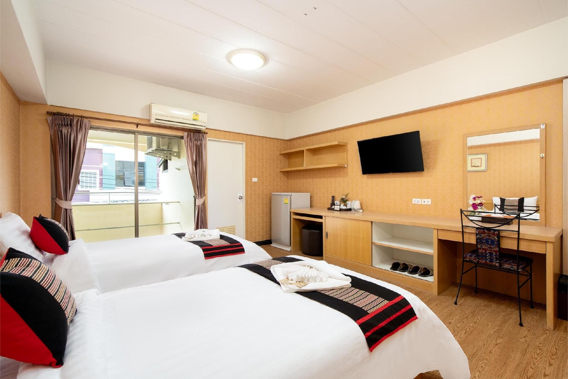 พีพาร์ค โฮเทล ใกล้โรงพยาบาลยันฮี (P Park Hotel near Yanhee Hospital)4