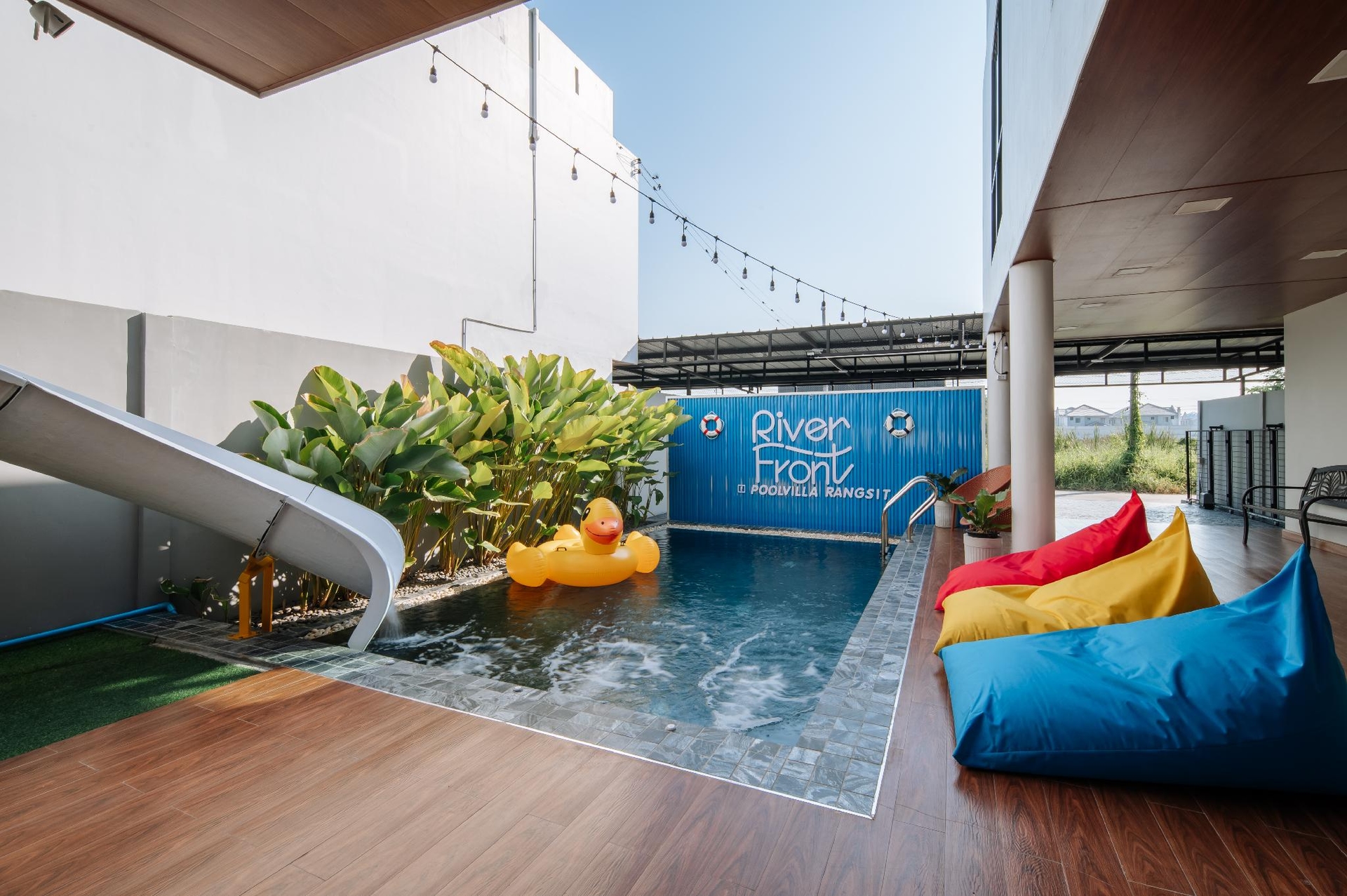 รังสิตพูลวิลล่า ริมน้ำคลอง4 (RiverFront PoolVilla Rangsit Klong4)3
