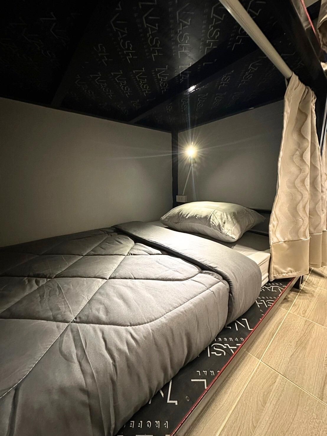 Atlas Hostel Khaosan1