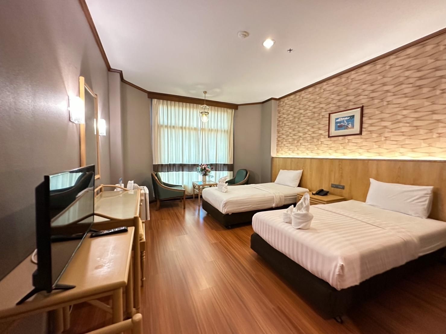 โรงเเรมเลิศธานี (Lertthanee Hotel)1