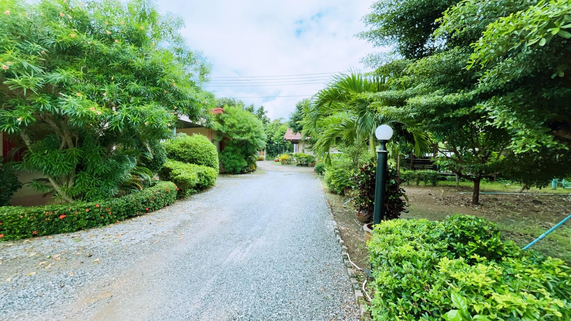 ขวัญใจ รีสอร์ท (Khuanjai Resort)4