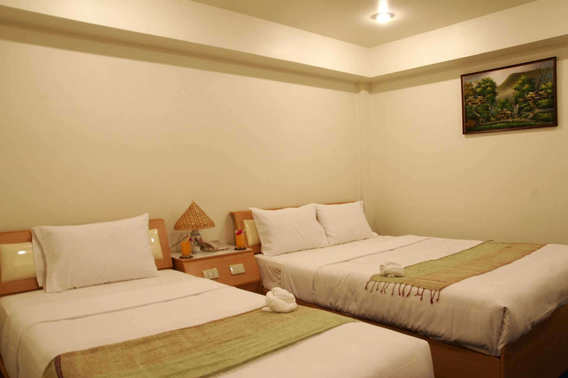 โรงแรมราชพฤกษ์ 2007 (Ratchaphruek 2007 Hotel)1